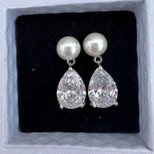 ariana grande wedding earrings